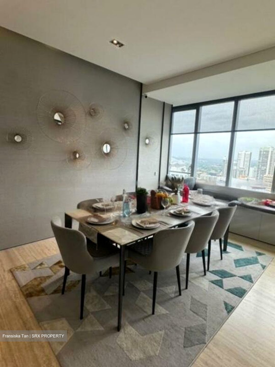 TwentyOne Angullia Park (D9), Condominium #527989591